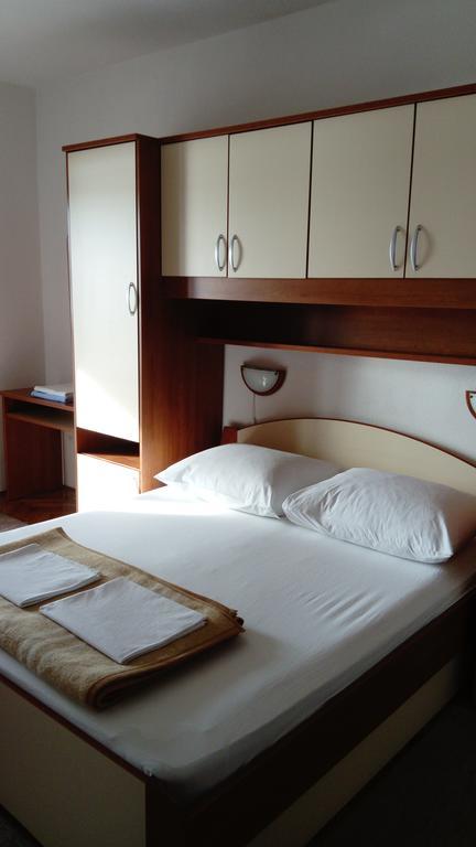 Apartments Branko 宁 客房 照片